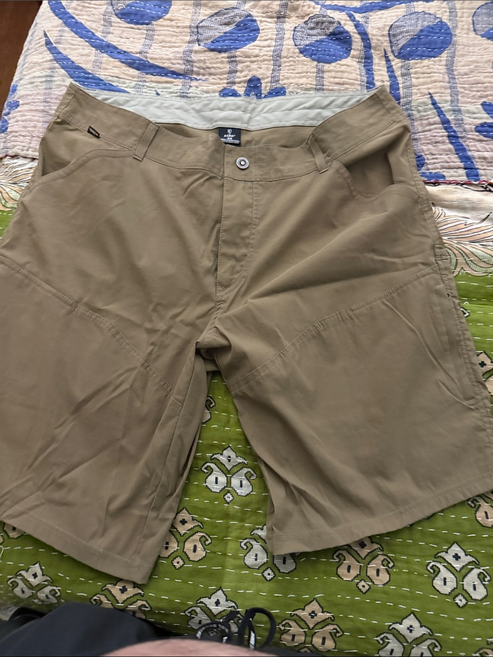 Kuhl Men's Khaki Flat-Front Performance Shorts